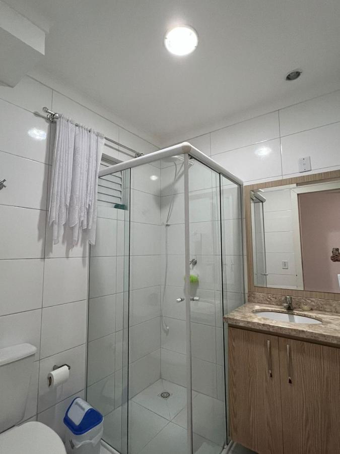 Apartamento 2 Dorm. Em Bombas Sc Бомбиняс Екстериор снимка